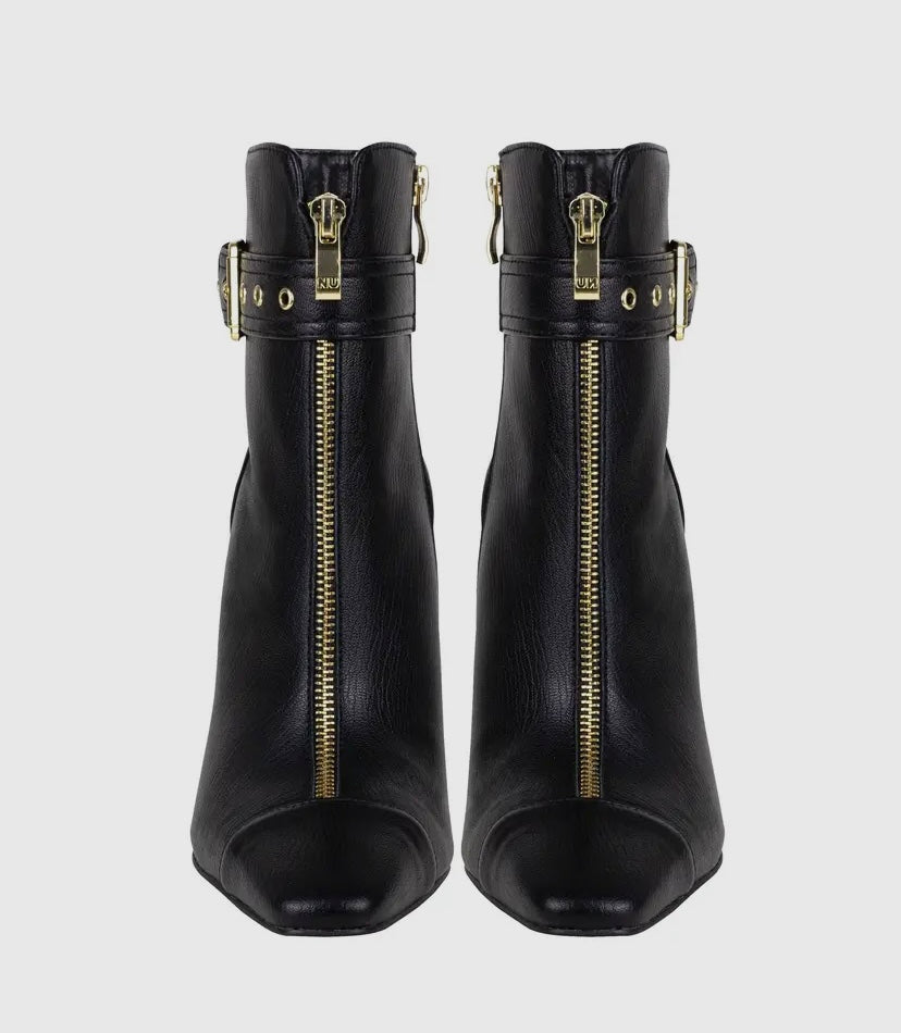 Fantasy Boots